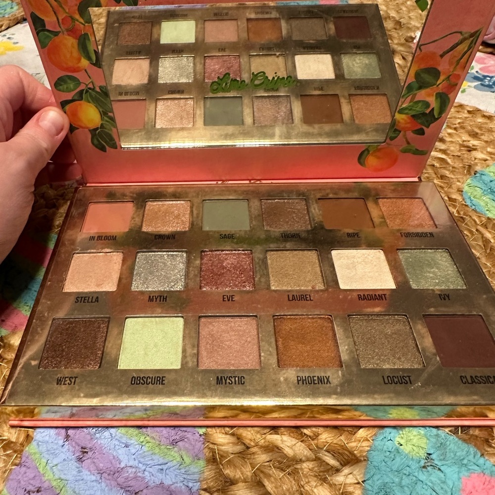 Venus fl 2 lime crime palette